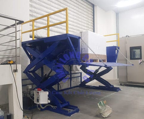 bàn nâng thủy lực 2000kg